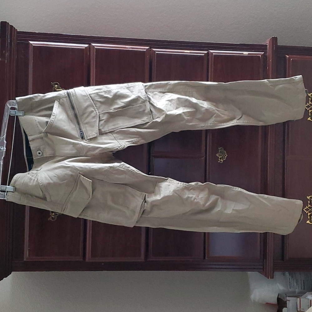 EUC Khaki color Cargo